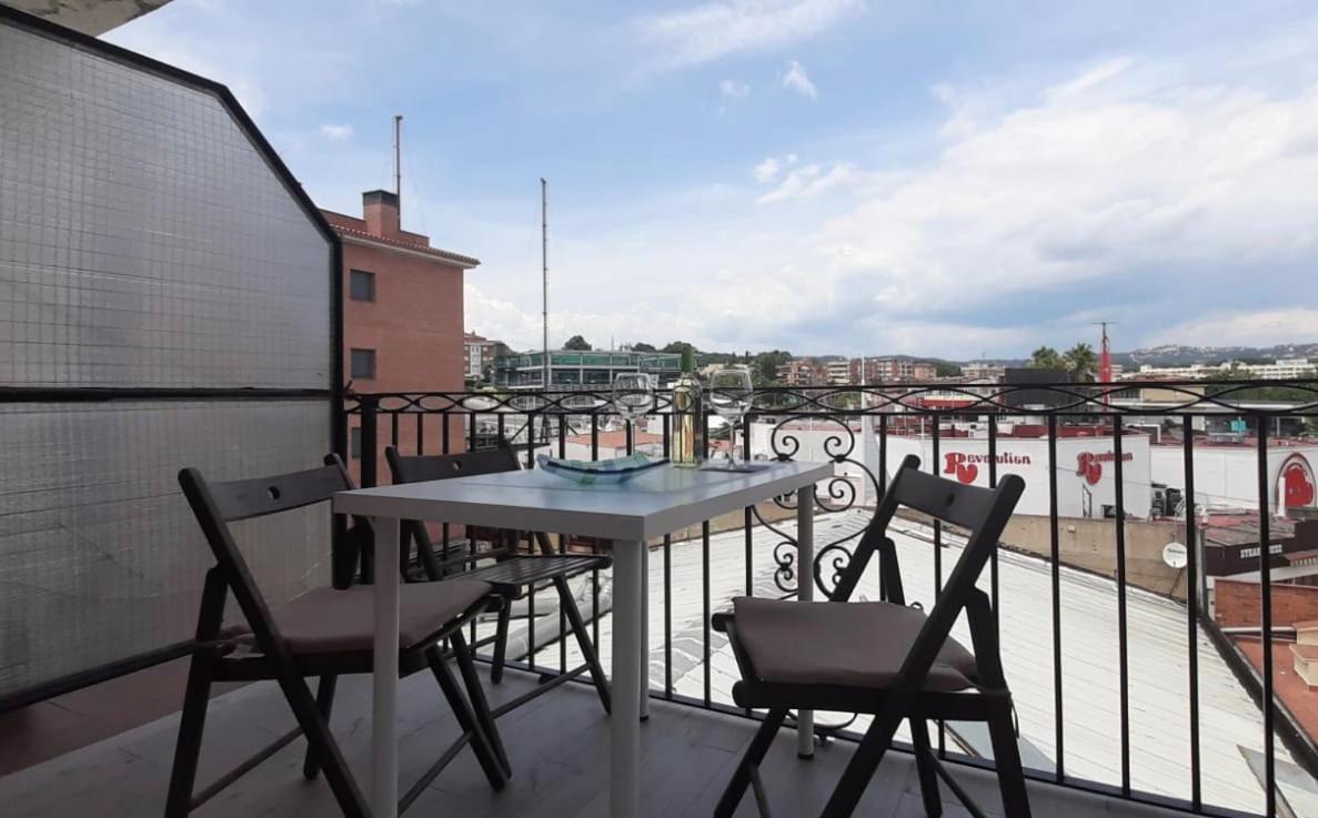 White Apartment โยเรตเดมาร์ ภายนอก รูปภาพ
